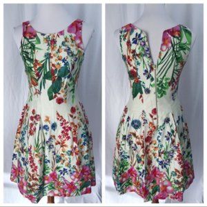 Gabby Skye Floral Dress Fit and Flare Sz Med NWT